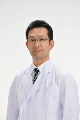 濱先生_個人写真.jpg